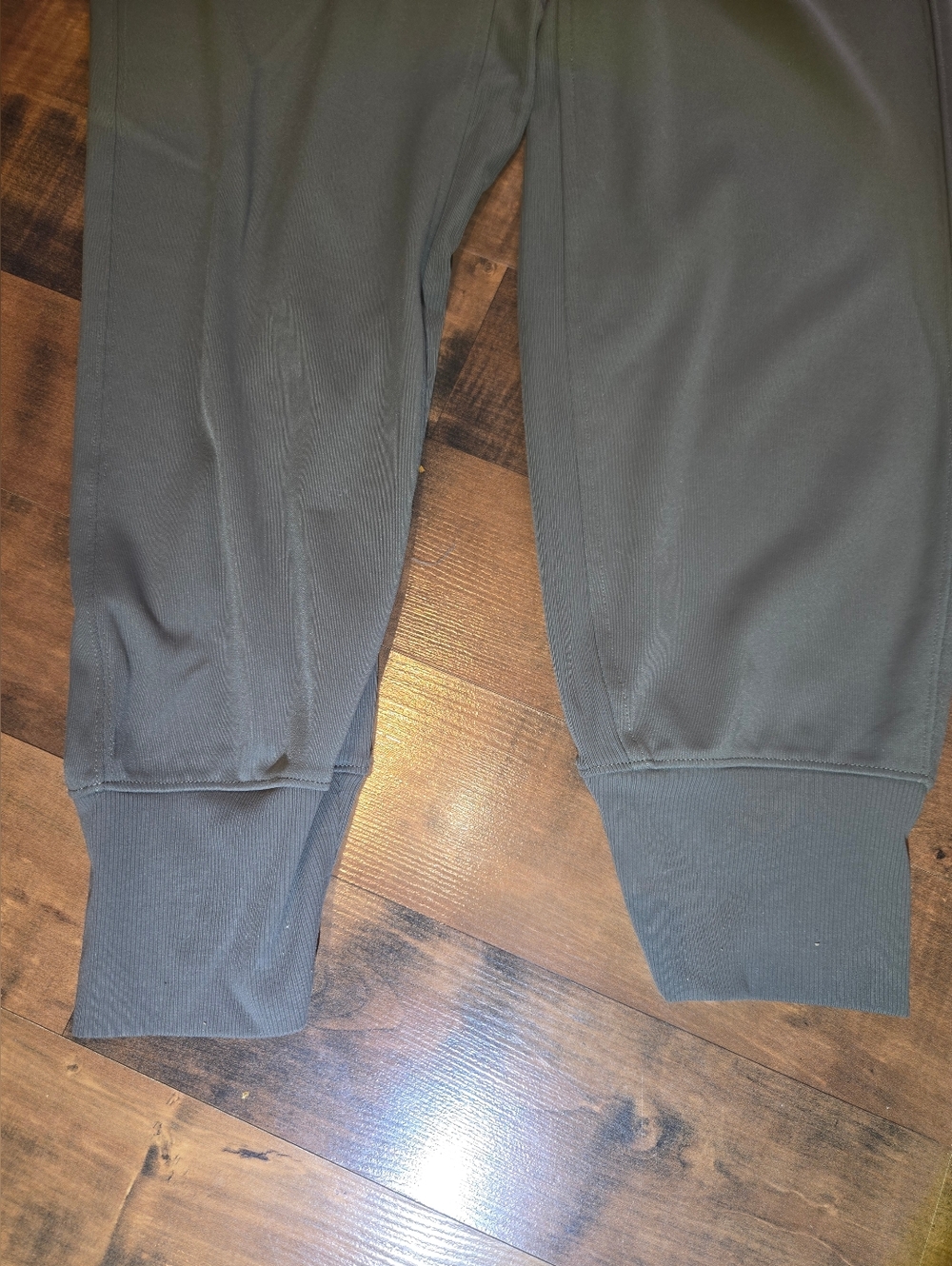 Athleta Venice Olive Joggers [Medium] Athleisure Stretch Comfort Pants - Picture 4 of 13